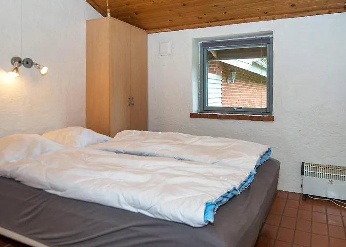 Tranquil Retreat In Hejlsminde-by Traum *
